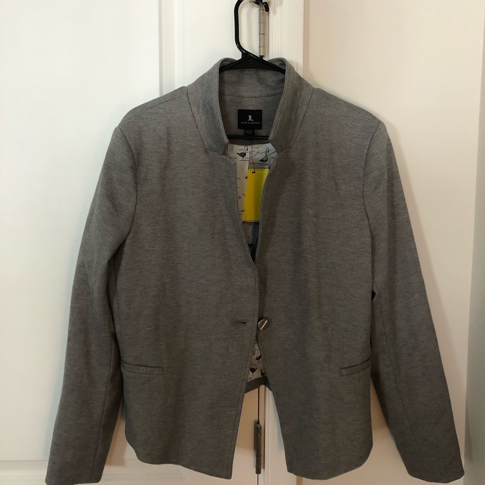 Gray blazer